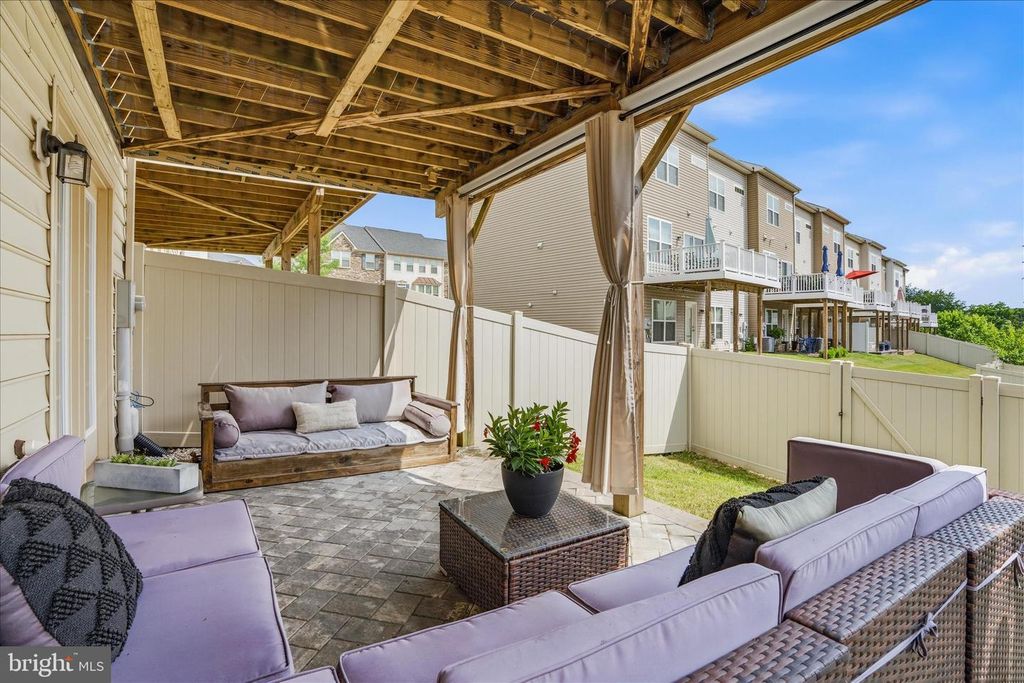 Image 40 of property listing at 5923 LEBEN DR, Frederick, MD 21703
