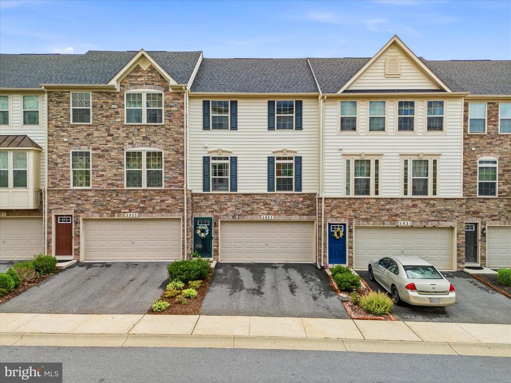 Image 50 of property listing at 5923 LEBEN DR, Frederick, MD 21703