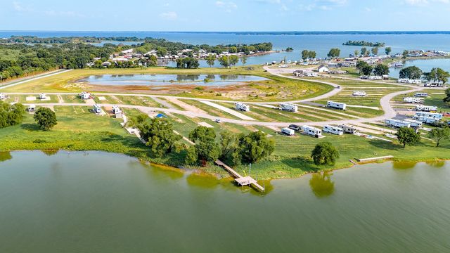 5098 Waterfront Road, Kerens, TX 75144