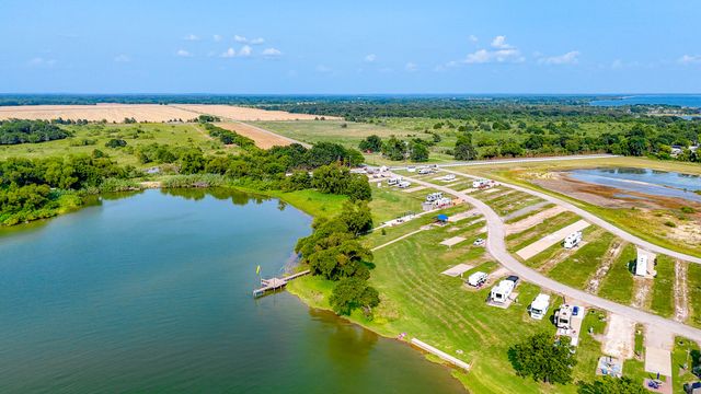 5098 Waterfront Road, Kerens, TX 75144