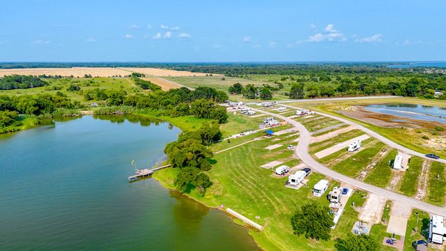 5098 Waterfront Road, Kerens, TX 75144