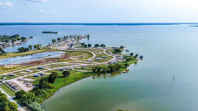 5098 Waterfront Road, Kerens, TX 75144