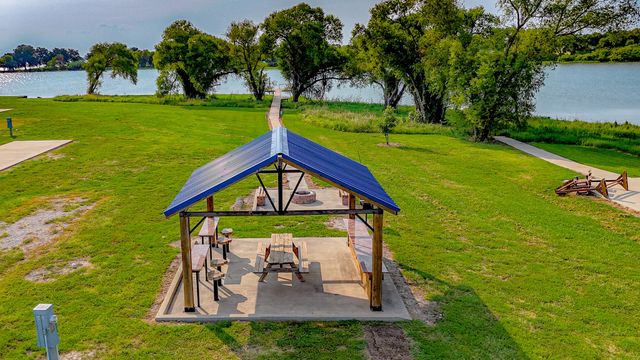 5098 Waterfront Road, Kerens, TX 75144