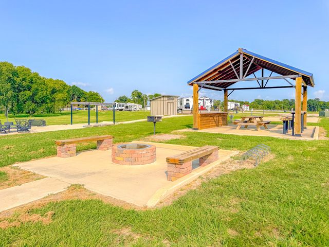 5098 Waterfront Road, Kerens, TX 75144