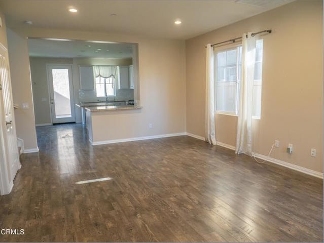 520 Nile River Drive, Oxnard, CA 93036