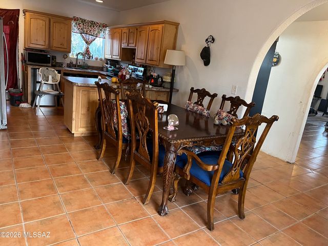 2156 E Old Vail Connection Road, Tucson, AZ 85756