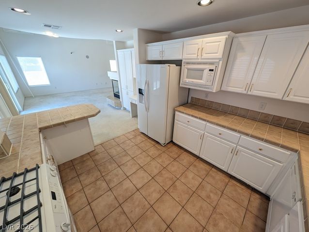 10900 Royal Highlands Street, Las Vegas, NV 89141