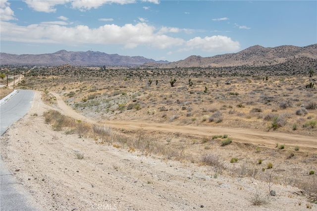 56950 San Andreas, Yucca Valley, CA 92284