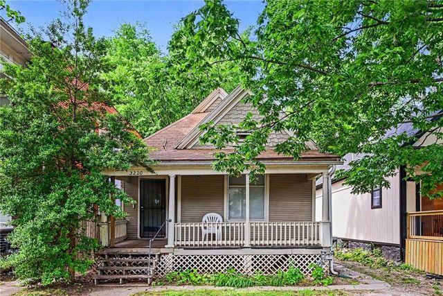3220 E 11th Street, Kansas City, MO 64127