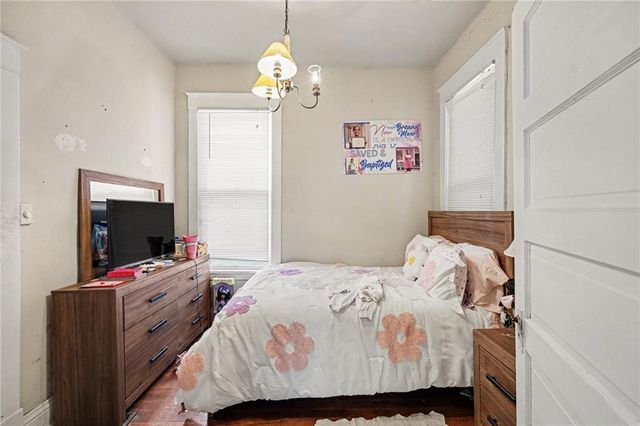 3220 E 11th Street, Kansas City, MO 64127