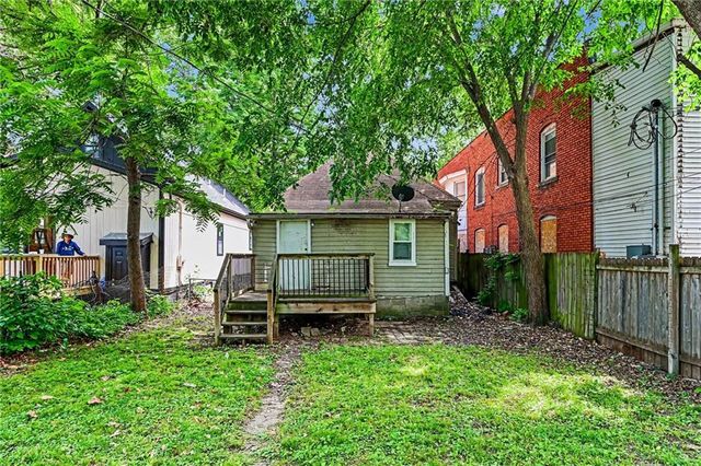3220 E 11th Street, Kansas City, MO 64127