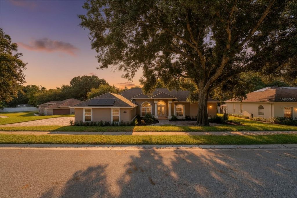 Image 1 of property listing at 16208 ARROWHEAD TRAIL, Clermont, FL 34711