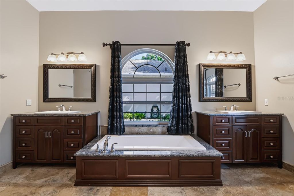 Image 15 of property listing at 16208 ARROWHEAD TRAIL, Clermont, FL 34711