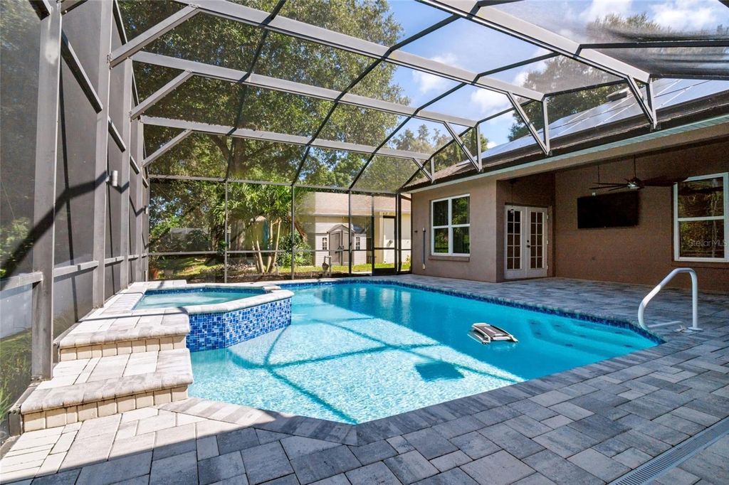 Image 3 of property listing at 16208 ARROWHEAD TRAIL, Clermont, FL 34711