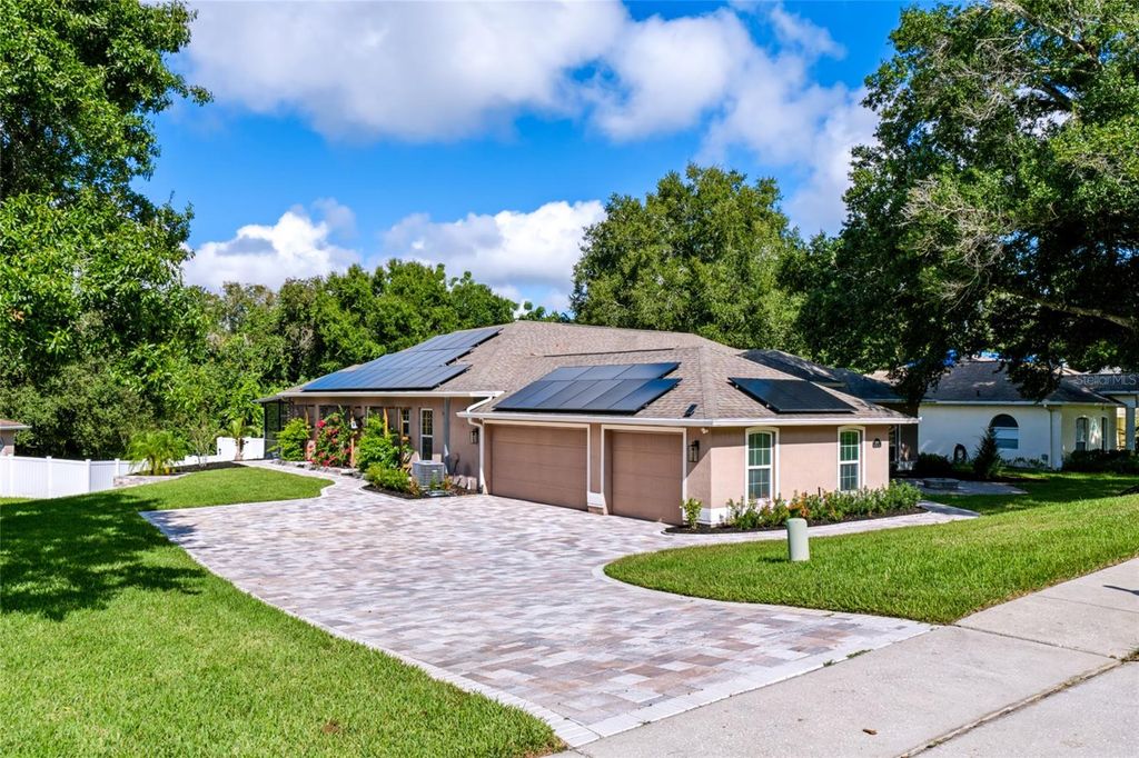 Image 37 of property listing at 16208 ARROWHEAD TRAIL, Clermont, FL 34711