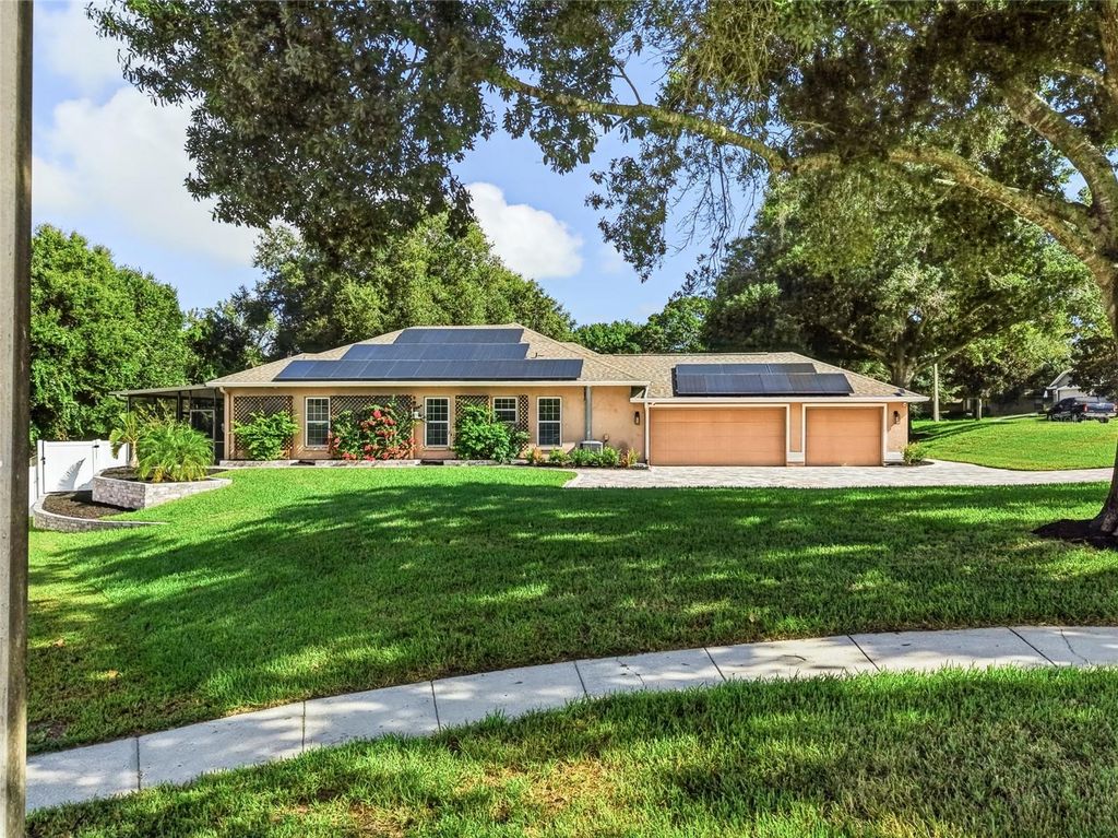 Image 38 of property listing at 16208 ARROWHEAD TRAIL, Clermont, FL 34711