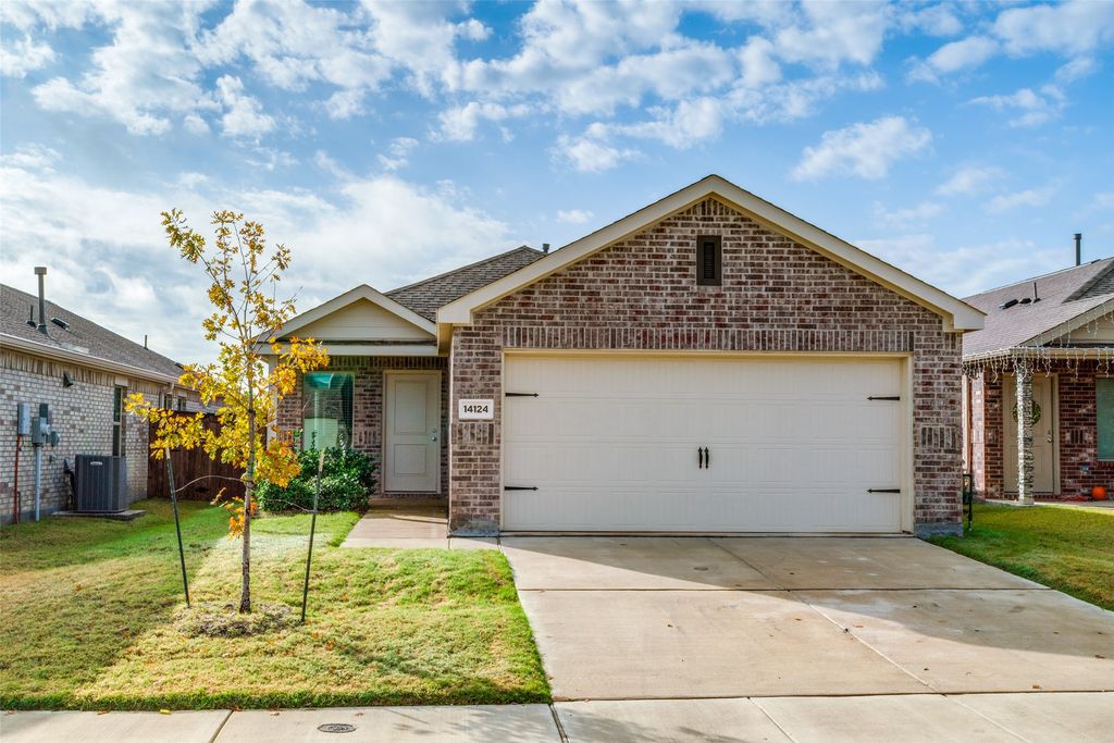 14124 Calderwood Street, Pilot Point, TX 76258