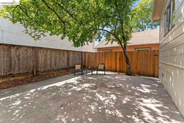 5832 San Jose Ave, Richmond, CA 94804