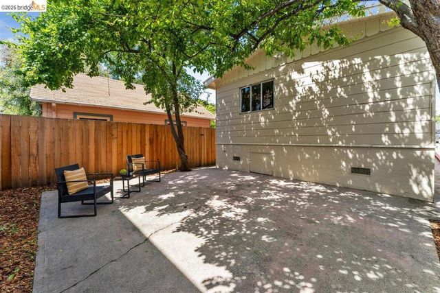 5832 San Jose Ave, Richmond, CA 94804