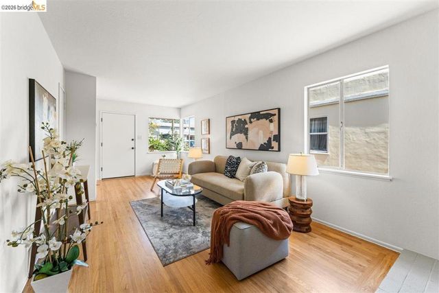 5832 San Jose Ave, Richmond, CA 94804