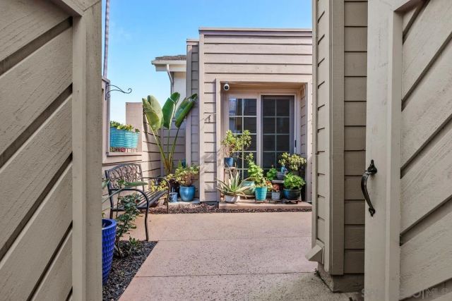 16073 VISTA DE GOLF, Rancho Santa Fe, CA 92091