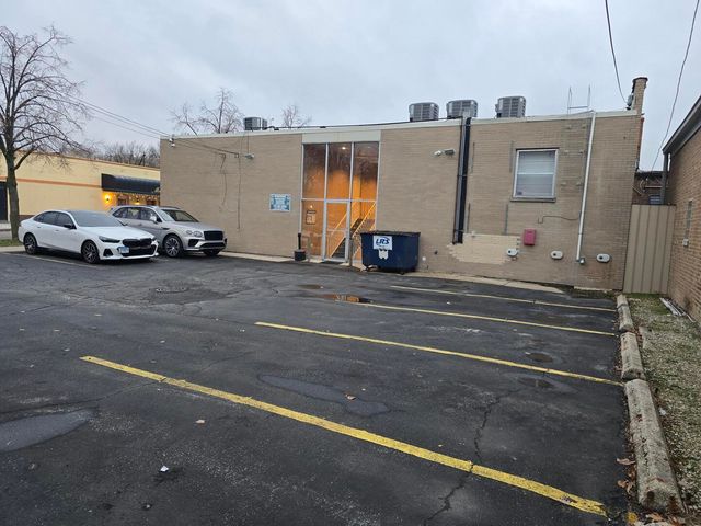 3425 W Peterson Avenue, Chicago, IL 60659