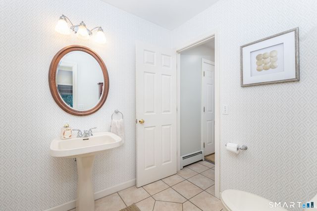 31 Knollwood Drive, New Hartford, CT 06057