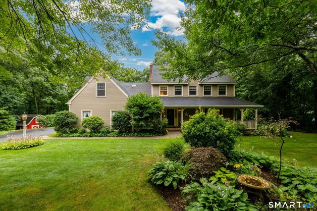 31 Knollwood Drive, New Hartford, CT 06057