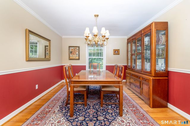 31 Knollwood Drive, New Hartford, CT 06057