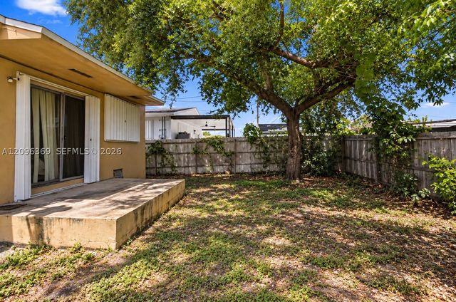 3031 NW 69th Ter, Miami, FL 33147