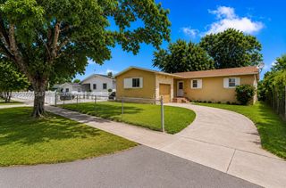 3031 NW 69th Ter, Miami, FL 33147