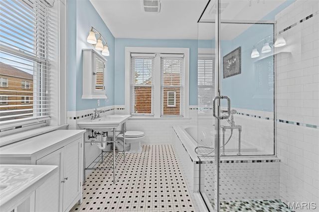 7354 Princeton Avenue, University City, MO 63130