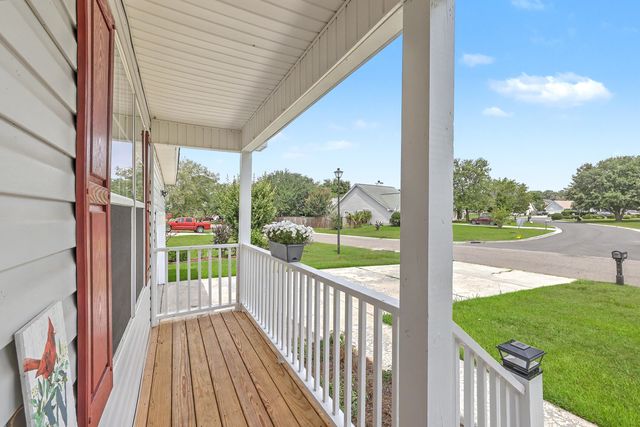 1327 Winterberry Avenue, Goose Creek, SC 29445