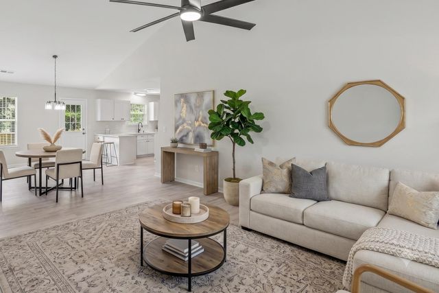 1327 Winterberry Avenue, Goose Creek, SC 29445