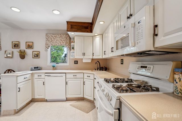 1453 Tooz Place, South Plainfield, NJ 07080