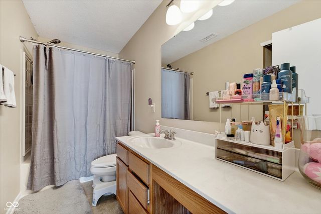 925 Balto Drive, Shelbyville, IN 46176