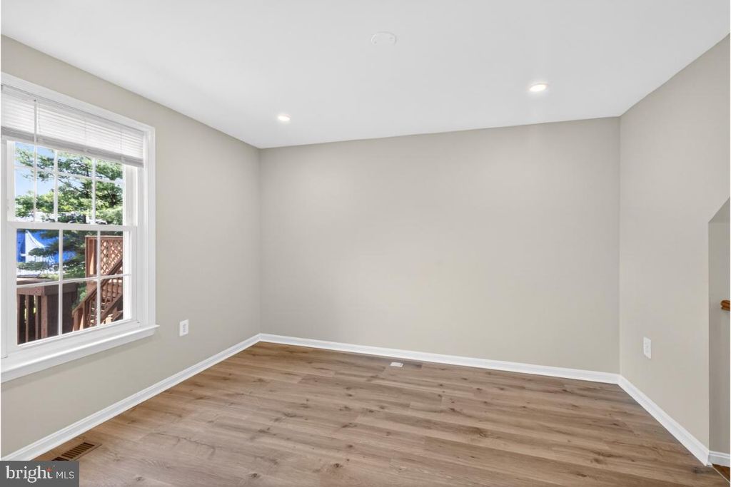 Image 17 of property listing at 10519 BOUNTY COVE CT, Gaithersburg, MD 20878