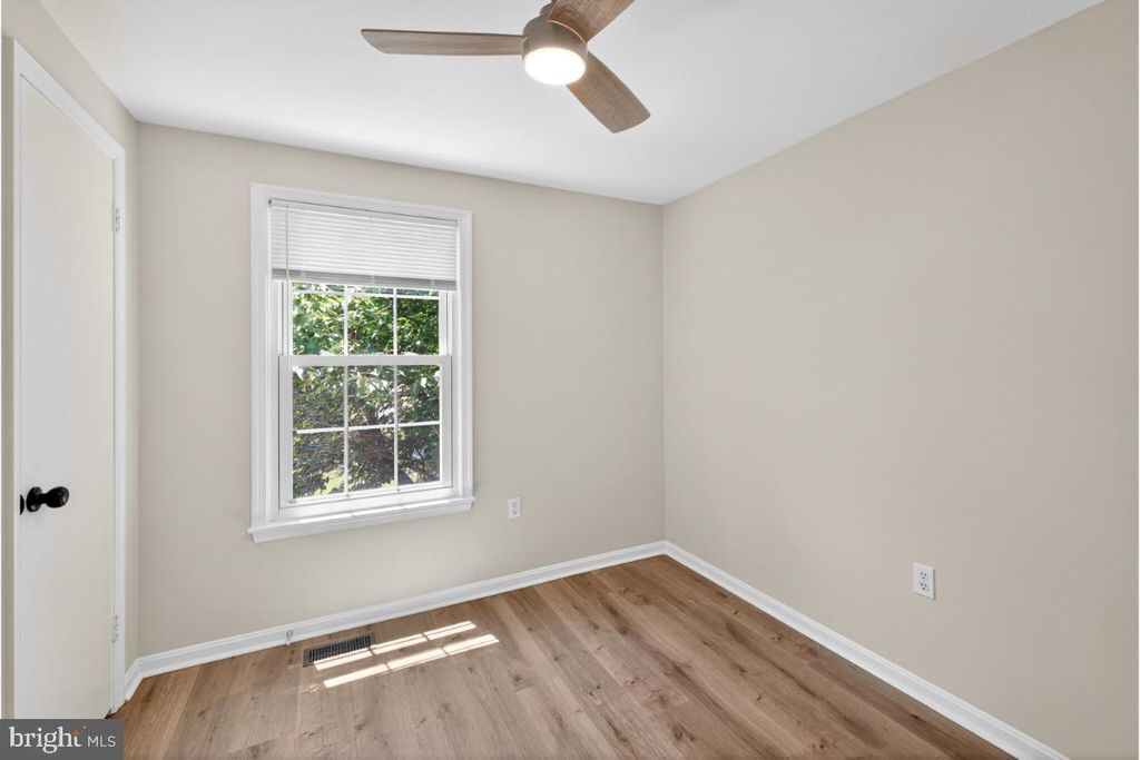Image 27 of property listing at 10519 BOUNTY COVE CT, Gaithersburg, MD 20878