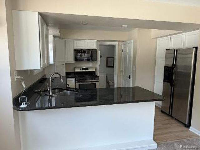 22258 Francis Street, Dearborn, MI 48124