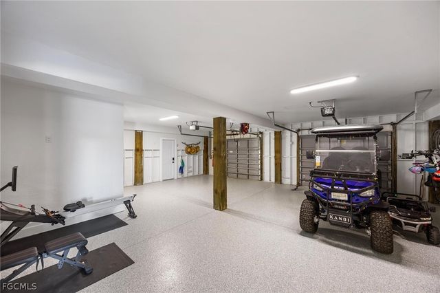 425 Lake Murex CIR, Sanibel, FL 33957