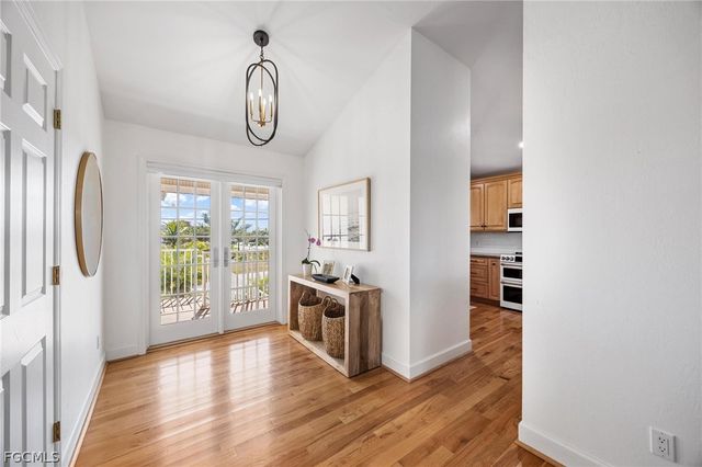 425 Lake Murex CIR, Sanibel, FL 33957