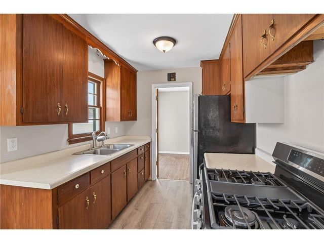 6330 Perry Avenue N, Brooklyn Center, MN 55429