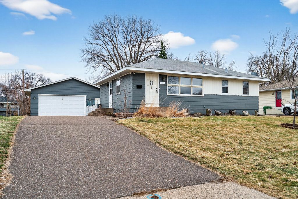 6330 Perry Avenue N, Brooklyn Center, MN 55429