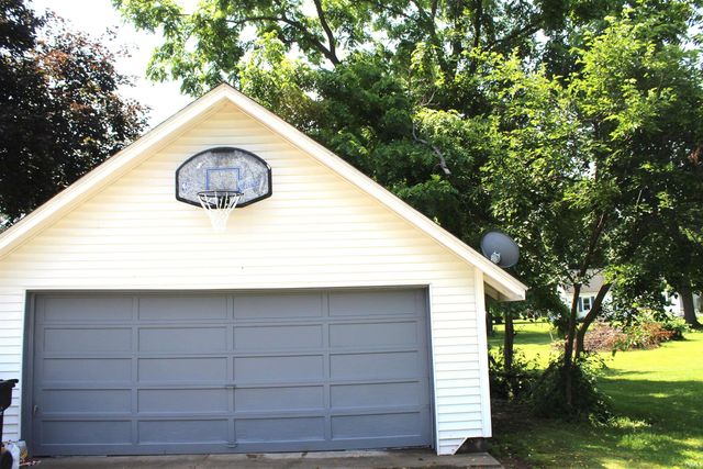 9395 W State Road 120, Orland, IN 46776