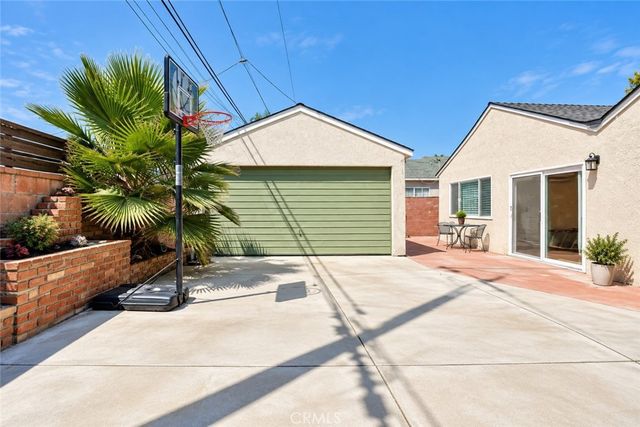 10161 Alburtis Avenue, Santa Fe Springs, CA 90670