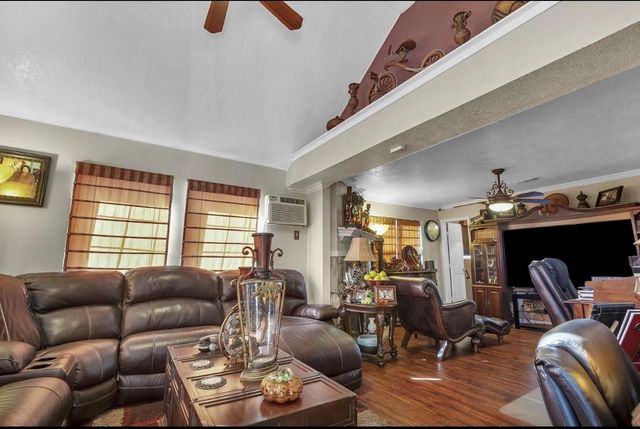 409 Davis Street, Lufkin, TX 75904