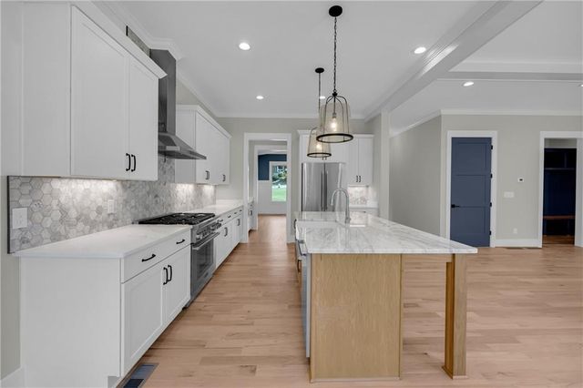 2476 St Martin Way, Monroe, GA 30656