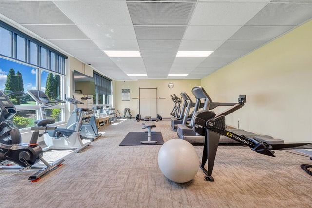 120 Sailors Cove DR UNIT 1308, Moneta, VA 24121