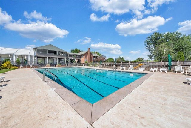 120 Sailors Cove DR UNIT 1308, Moneta, VA 24121