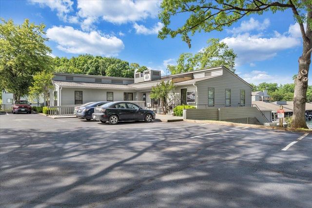 120 Sailors Cove DR UNIT 1308, Moneta, VA 24121